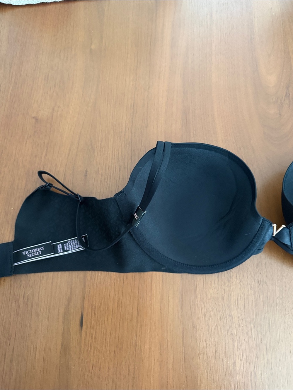 Victoria's Secret NWOT Black Lined Demi Bra, 34D - Picture 6 of 7